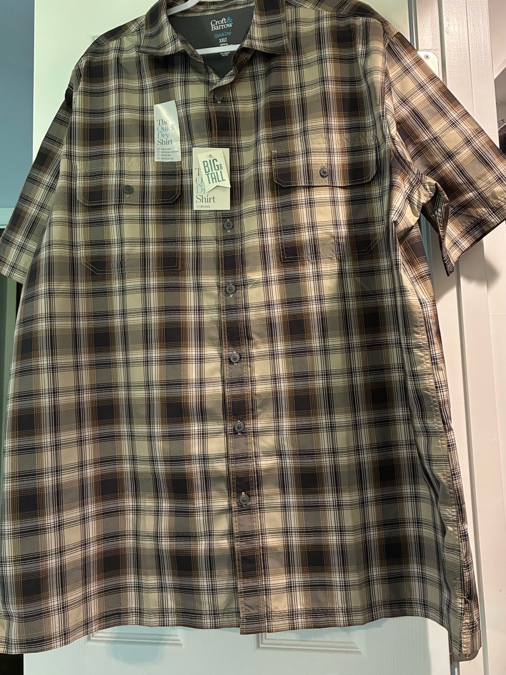 croft & barrow Short Sleeve Plaid Button-Front Shirt in Brown and Beige